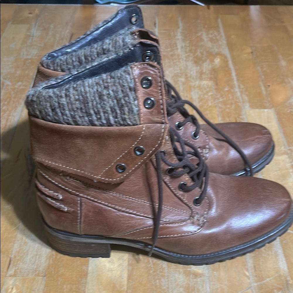 Steve Madden Brown Combat Lace-Up Ankle Booties